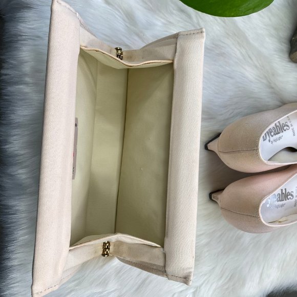 Dyeables by Highlights Light Beige Heels 7.5 w/ Matching Colorifics Purse - Picture 7 of 13